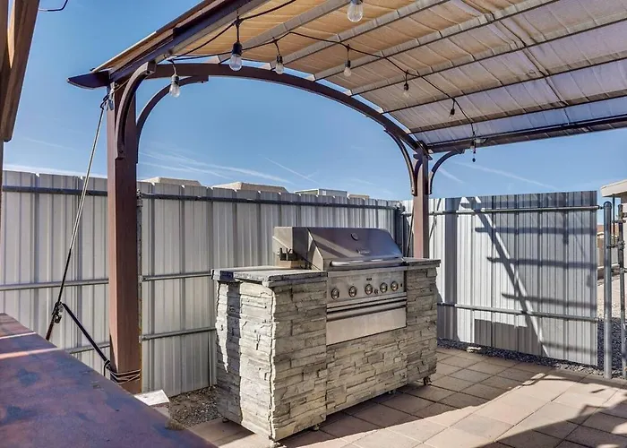 New Pool Firepit Pool Table Sleeps 12 *