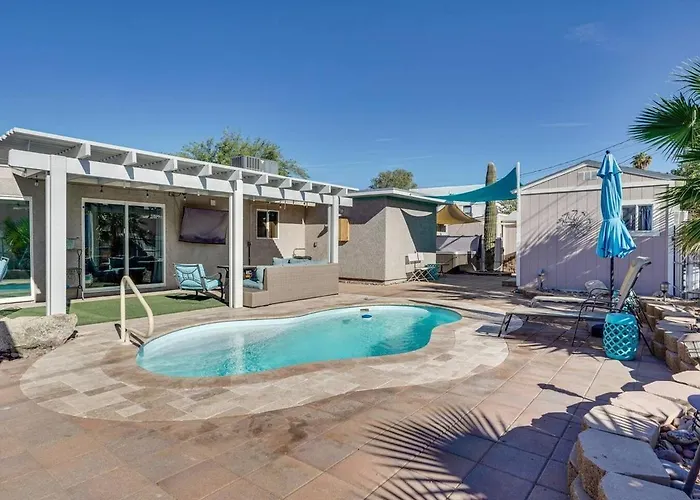 New Pool Firepit Pool Table Sleeps 12 Holiday home
